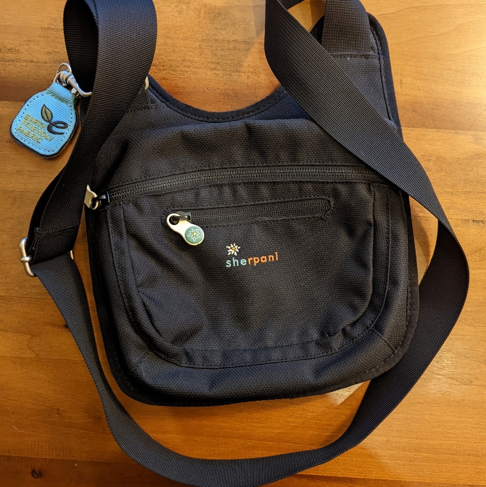 Sherpani purse